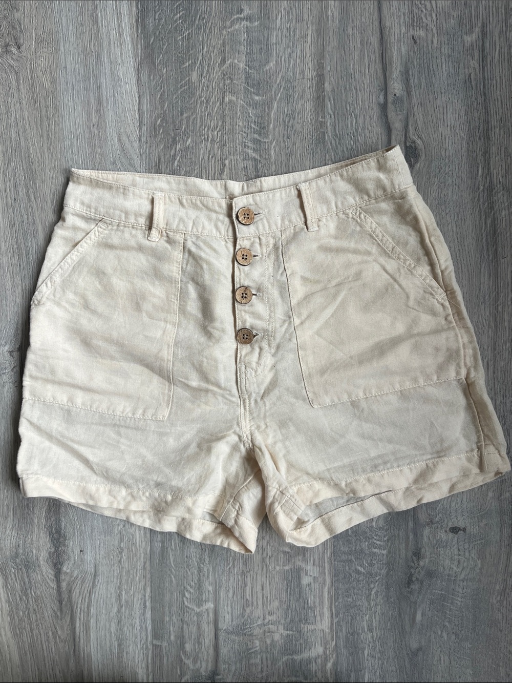Rip Curl Natural Cream High-Waist Button-Front Shorts